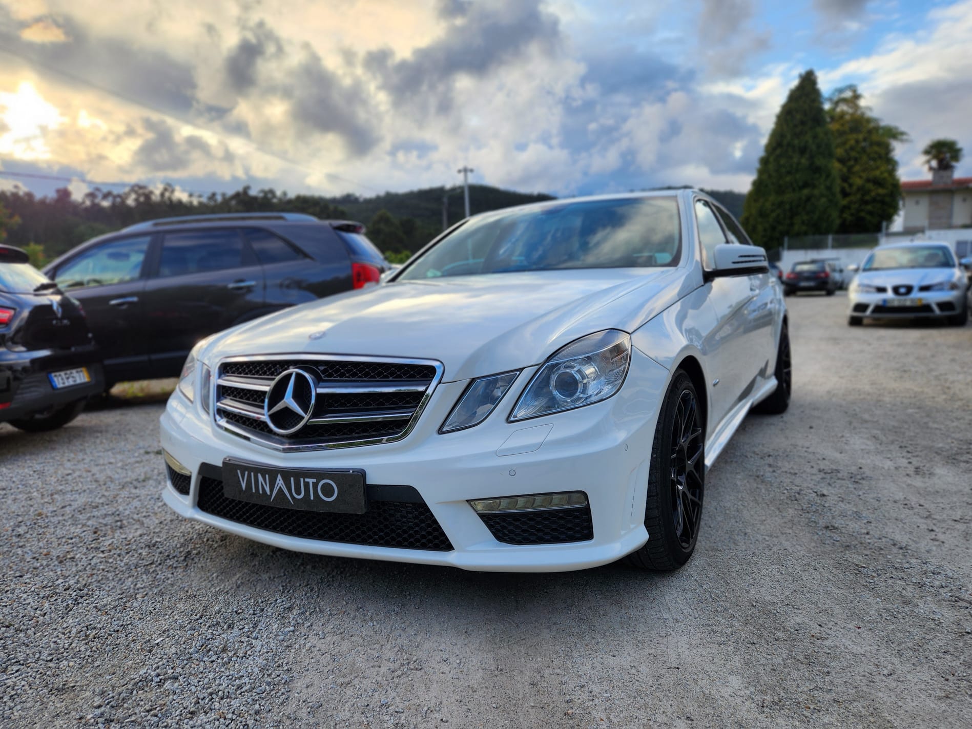 Mercedes E200